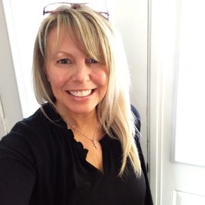 Meet your Posher, Debbie